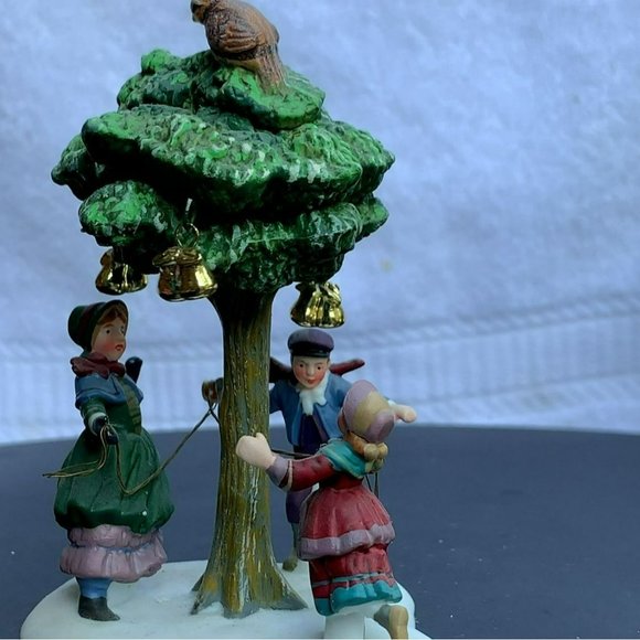 Dept 56 A Partridge in a Pear Tree 12 Days of Dicken's Christmas Figurine - 1995 - Picture 4 of 12